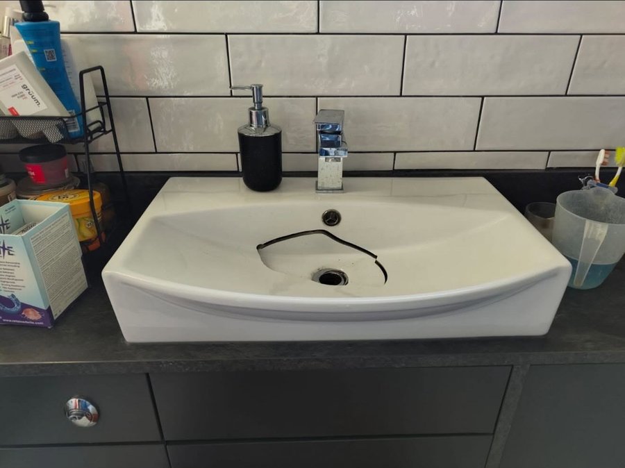 Basin and tap replacement, Bromsgrove, before